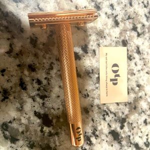OTP RAZOR BY OUI THE PEOPLE